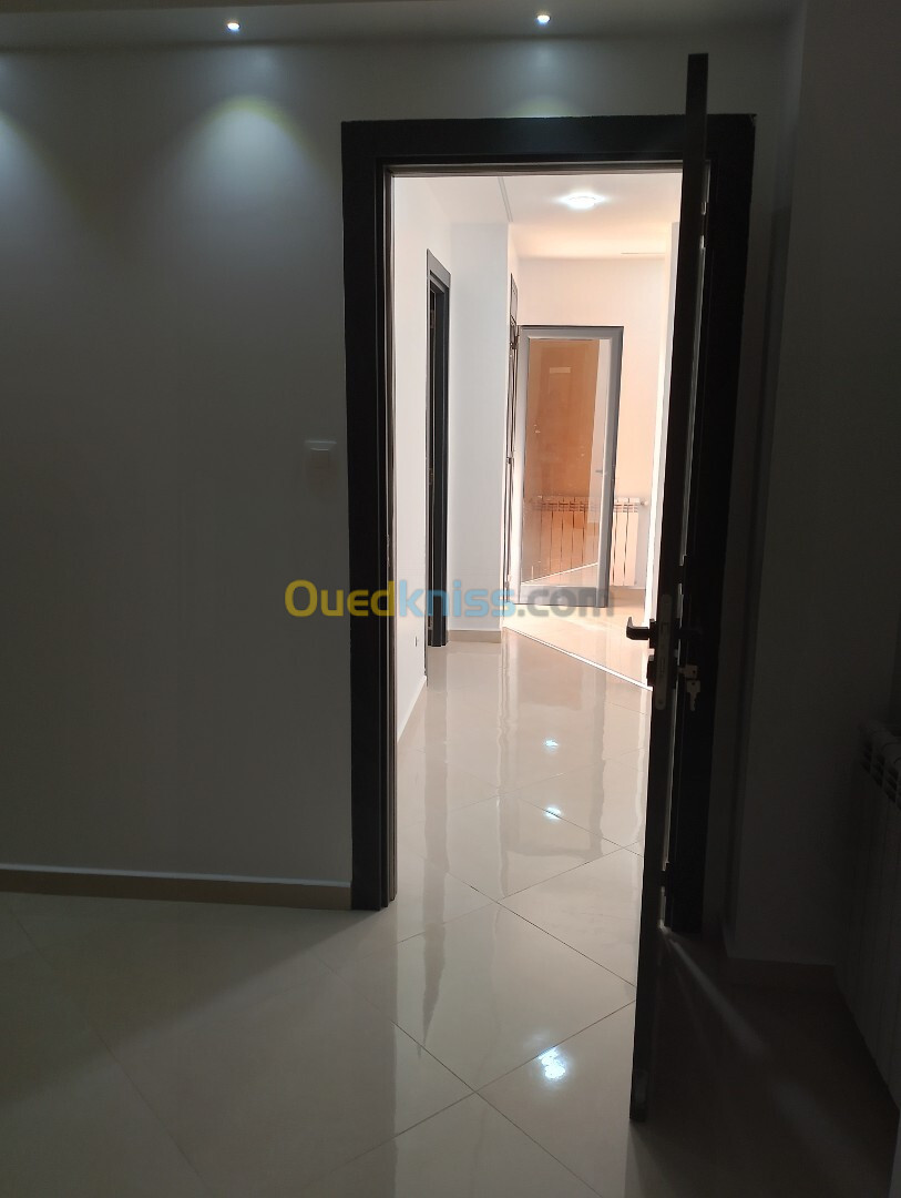 Vente Appartement F5 Alger Ain benian