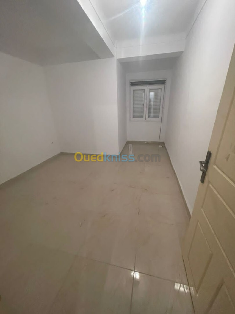 Location Appartement F3 Alger Hydra