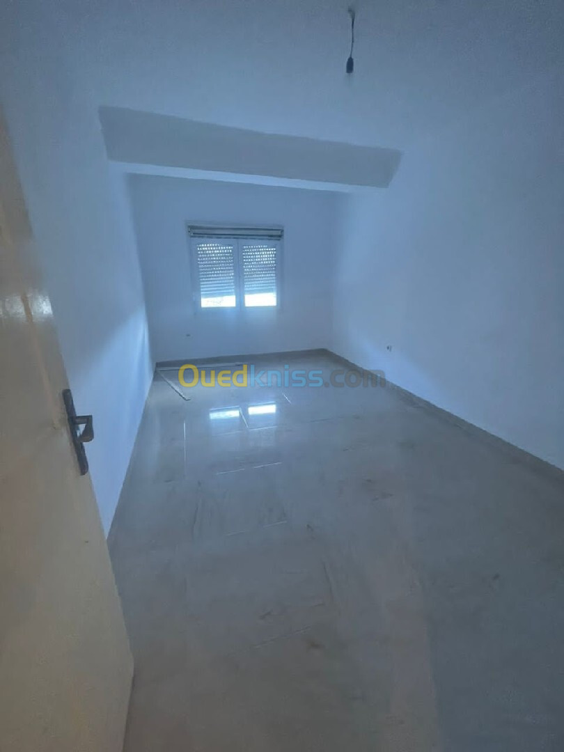 Location Appartement F3 Alger Hydra