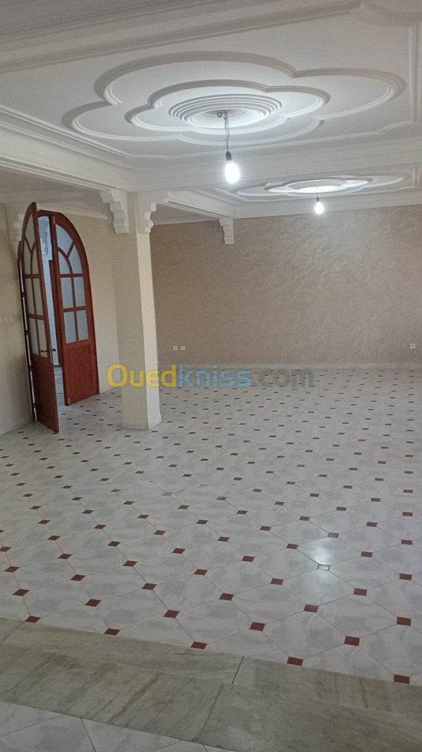 Rent Villa floor F05 Algiers Kouba