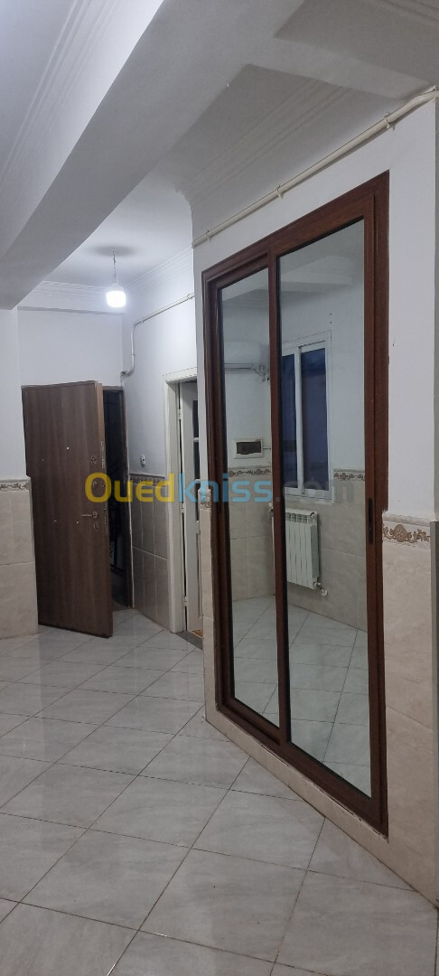 Location Appartement F03 Alger Kouba