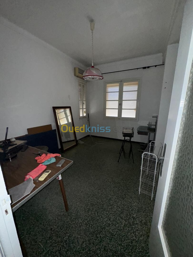 Location Appartement F03 Alger Kouba