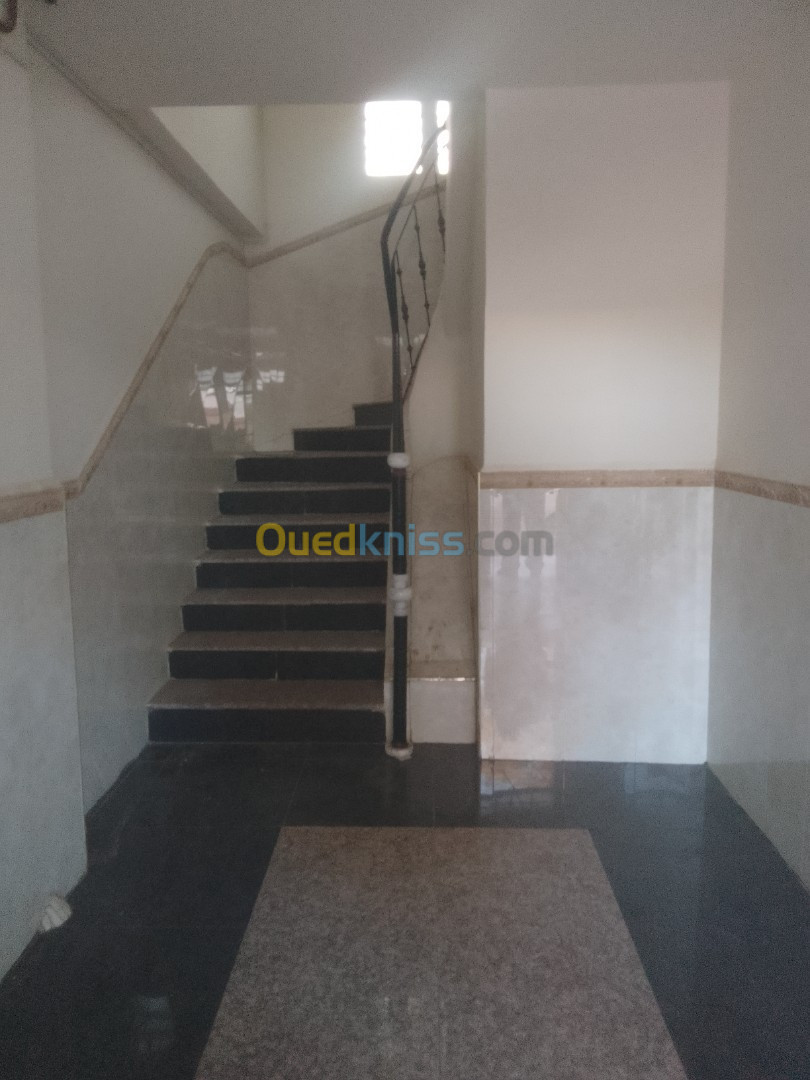 Location Appartement F2 Oran Es senia