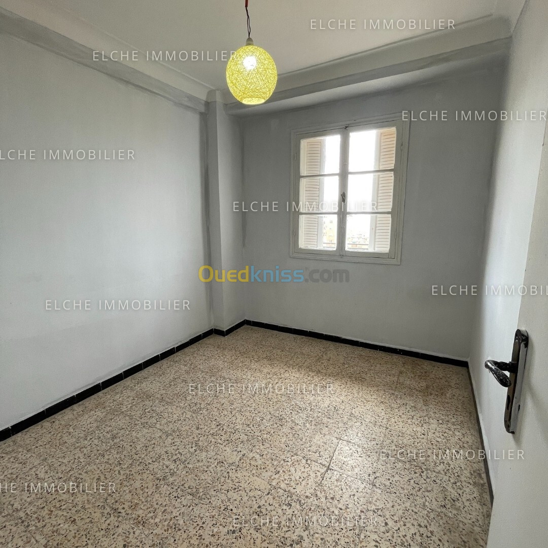 Location Appartement F4 Oran Bir el djir