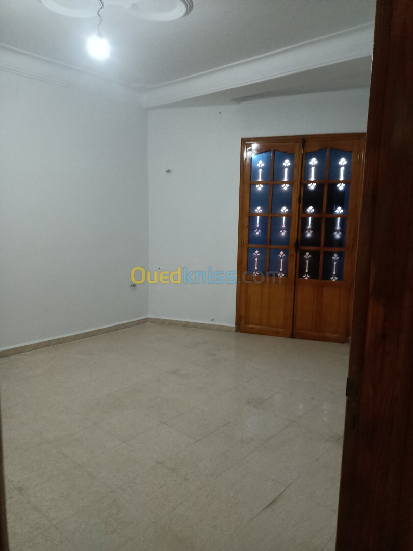 Location Niveau De Villa F4 Blida Meftah