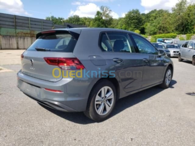 Volkswagen Golf 8 2024 LIFE