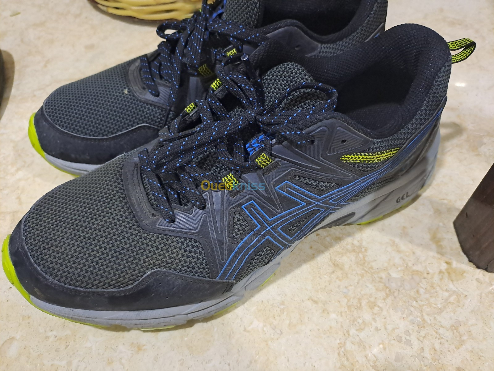 Chaussure asics d'origine 