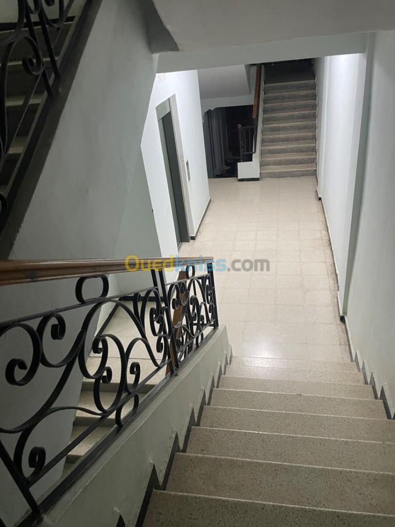 Vente Appartement F5 Blida Bouarfa