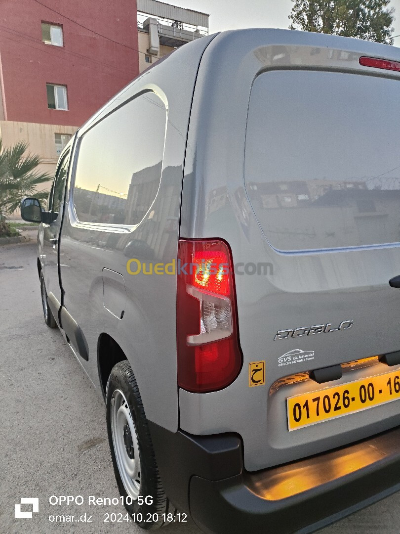 Fiat Doblo Italie 2023 Professionnel