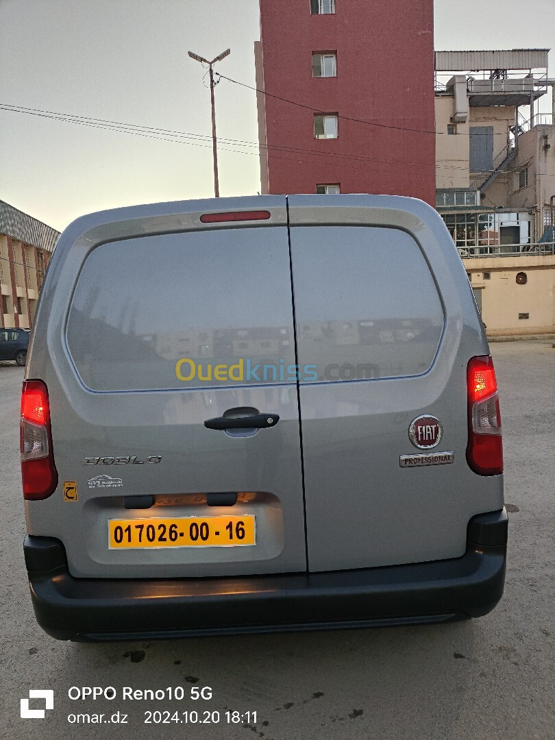 Fiat Doblo Italie 2023 Professionnel