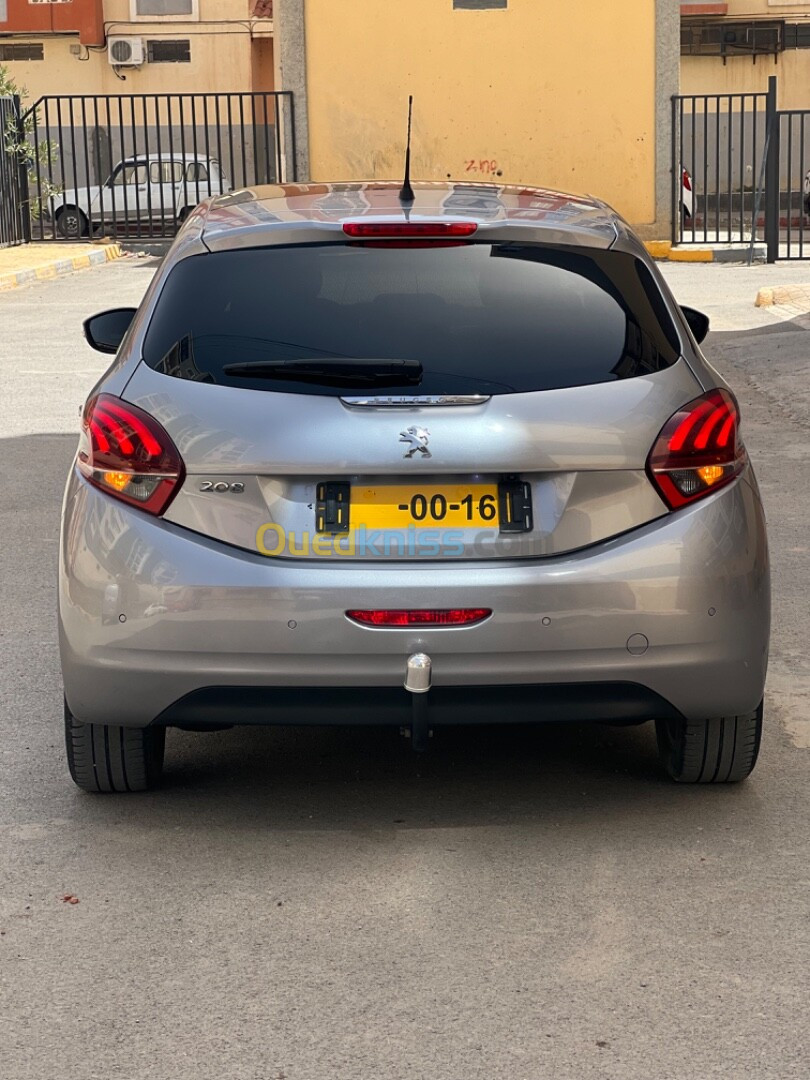 Peugeot 208 2019 Allure Facelift