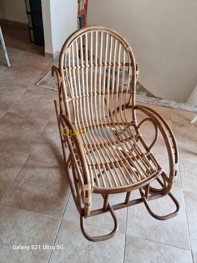 Rocking chair en rotin 