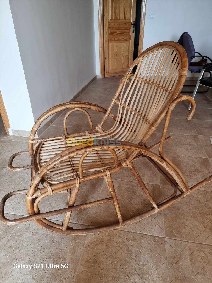 Rocking chair en rotin 