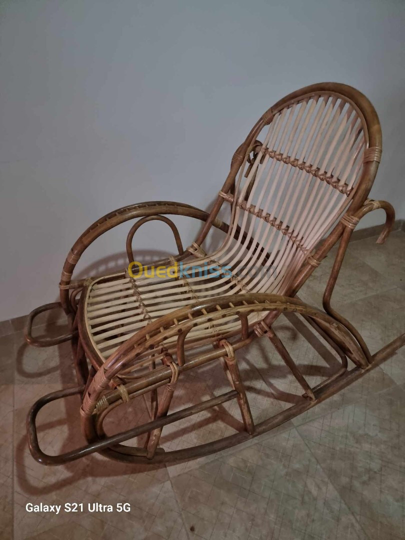 Rocking chair en rotin 