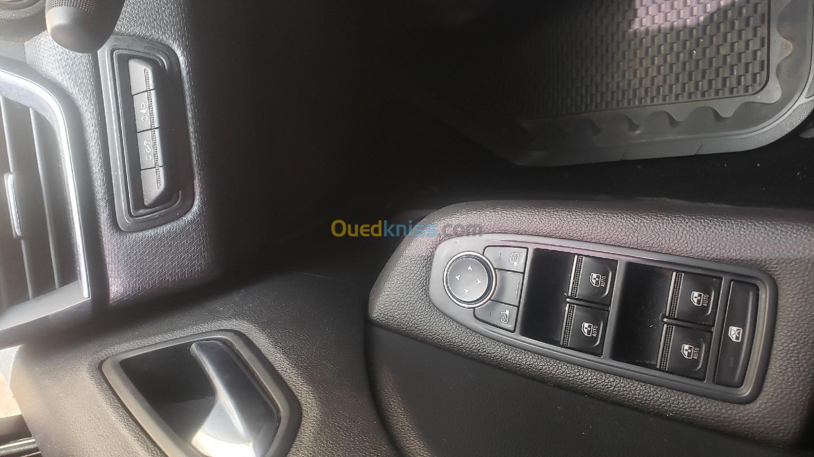 Renault renault-clio 5 2022 2023 LIMITED