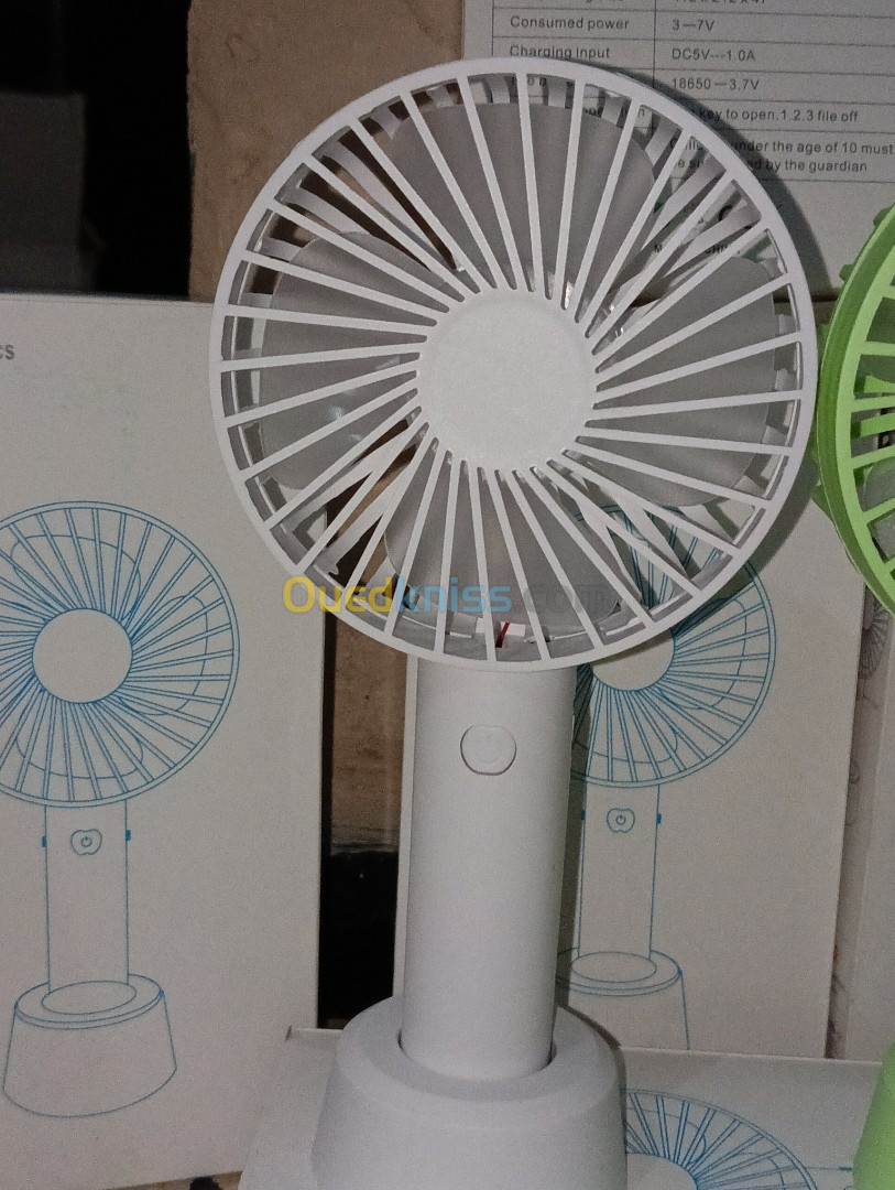 Mini ventilateur 3 vitesse recharjable