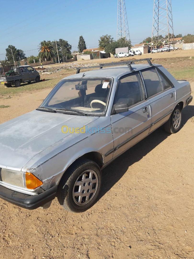 Peugeot 305 1985 305