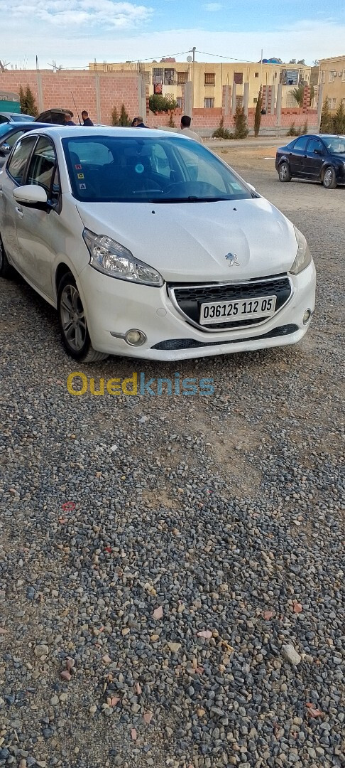 Peugeot 208 2012 Allure