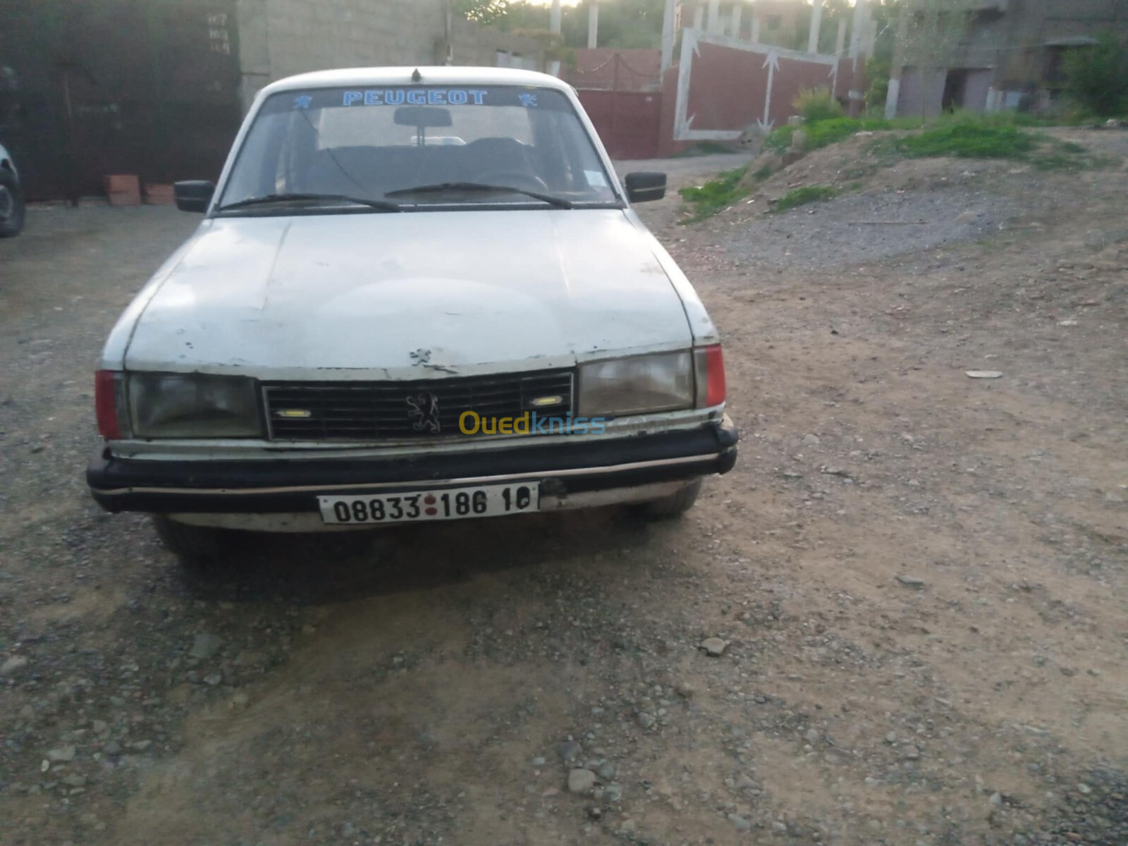 Peugeot 305 1986 305