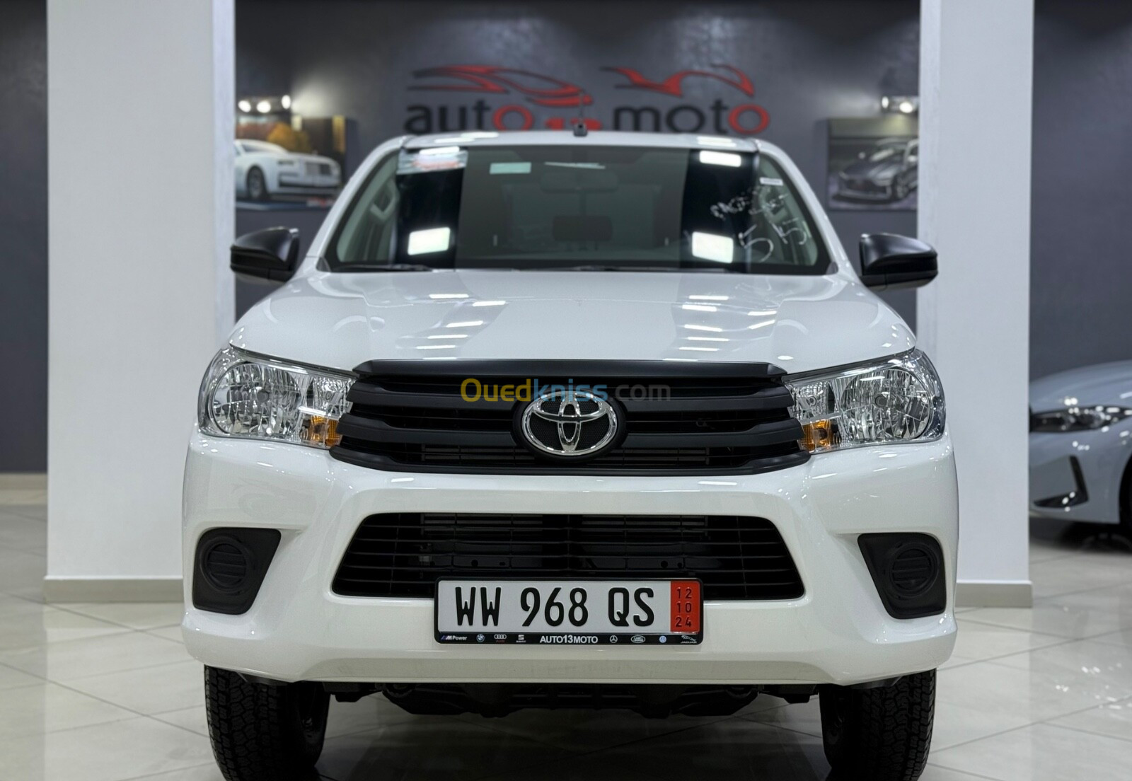 Toyota HILUX 4x4 BVM6 2024 ( SANS AD BLEU D ORIGINE )