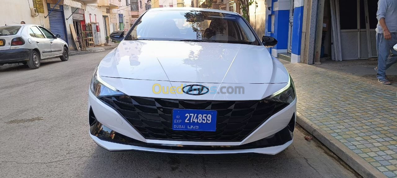 Hyundai Elantra 2022 