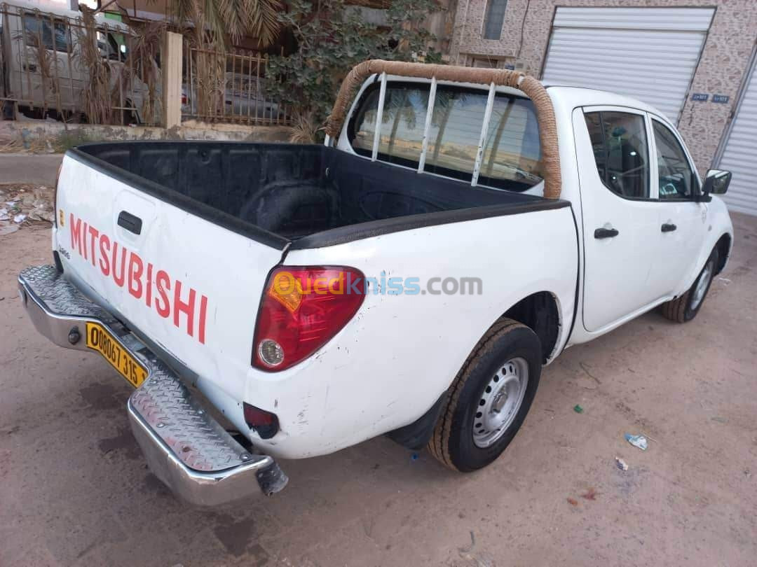 Mitsubishi L200 2015 Doube cabine Evolution