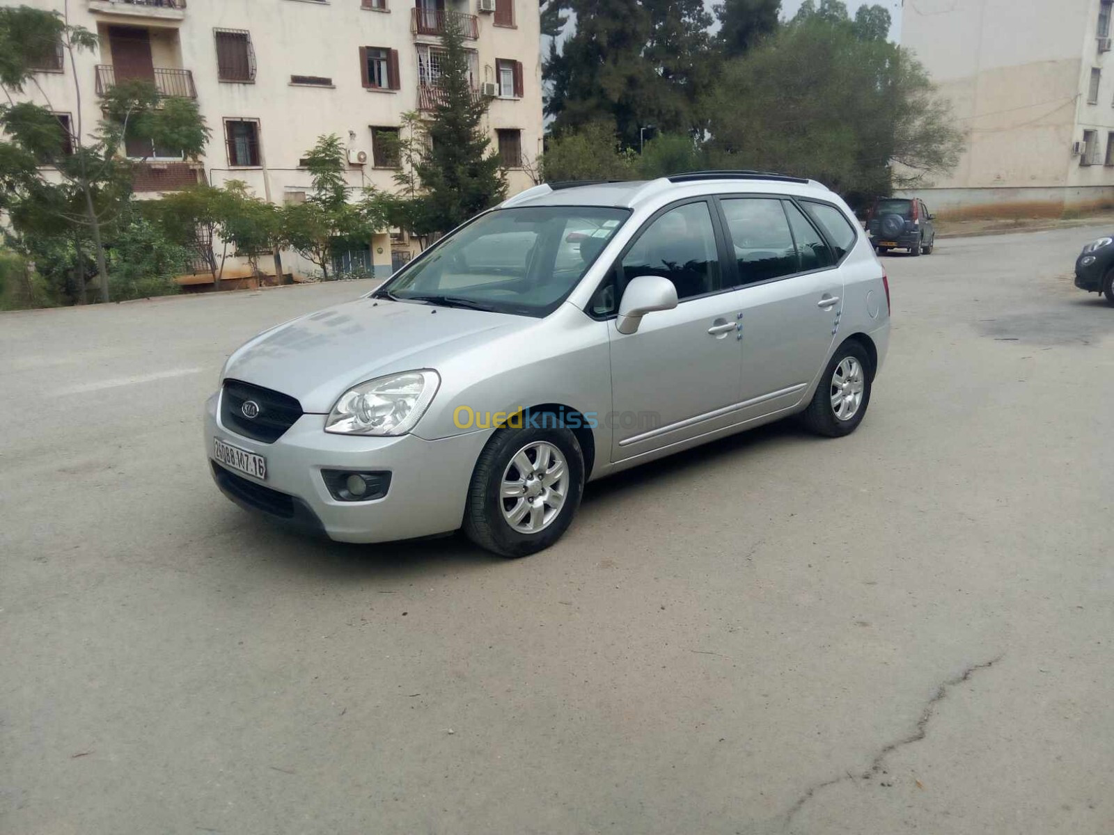 Kia Carens 2007 140