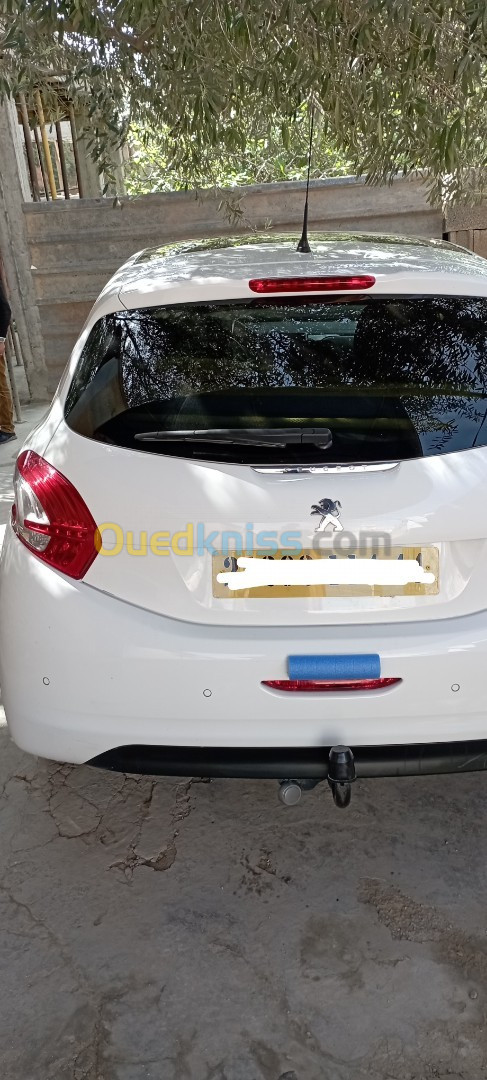 Peugeot 208 2014 Allure