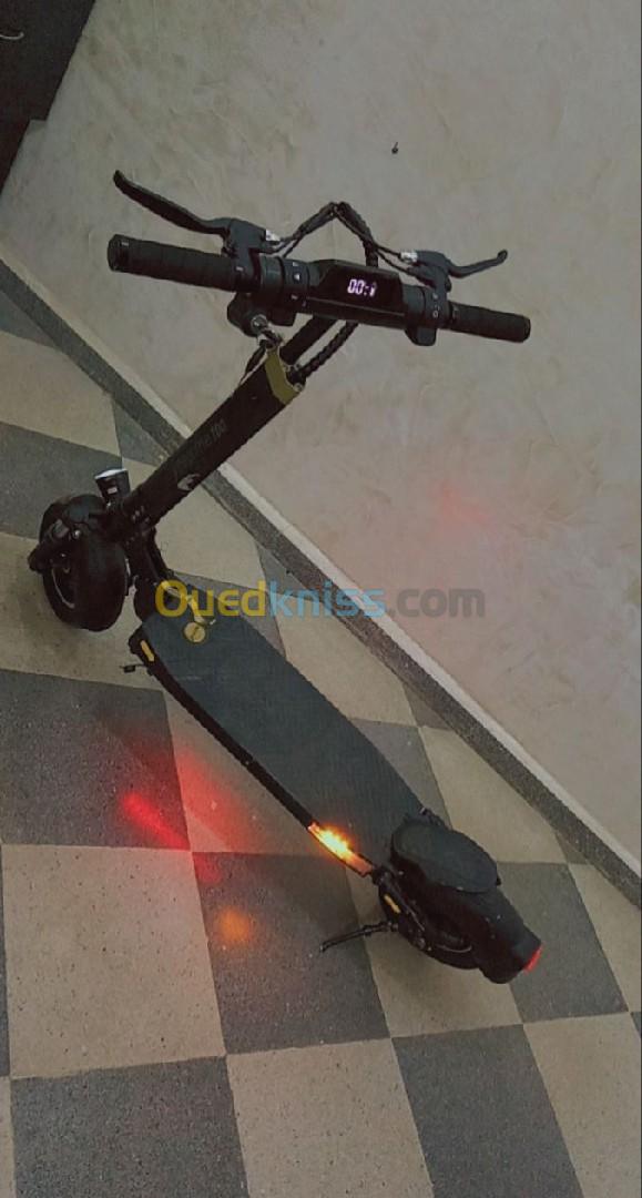 Trottinette électrique yeepme100 