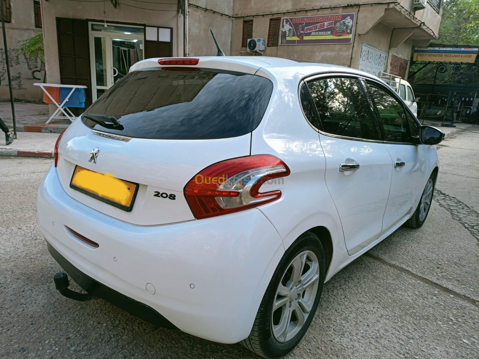 Peugeot 208 2015 Allure