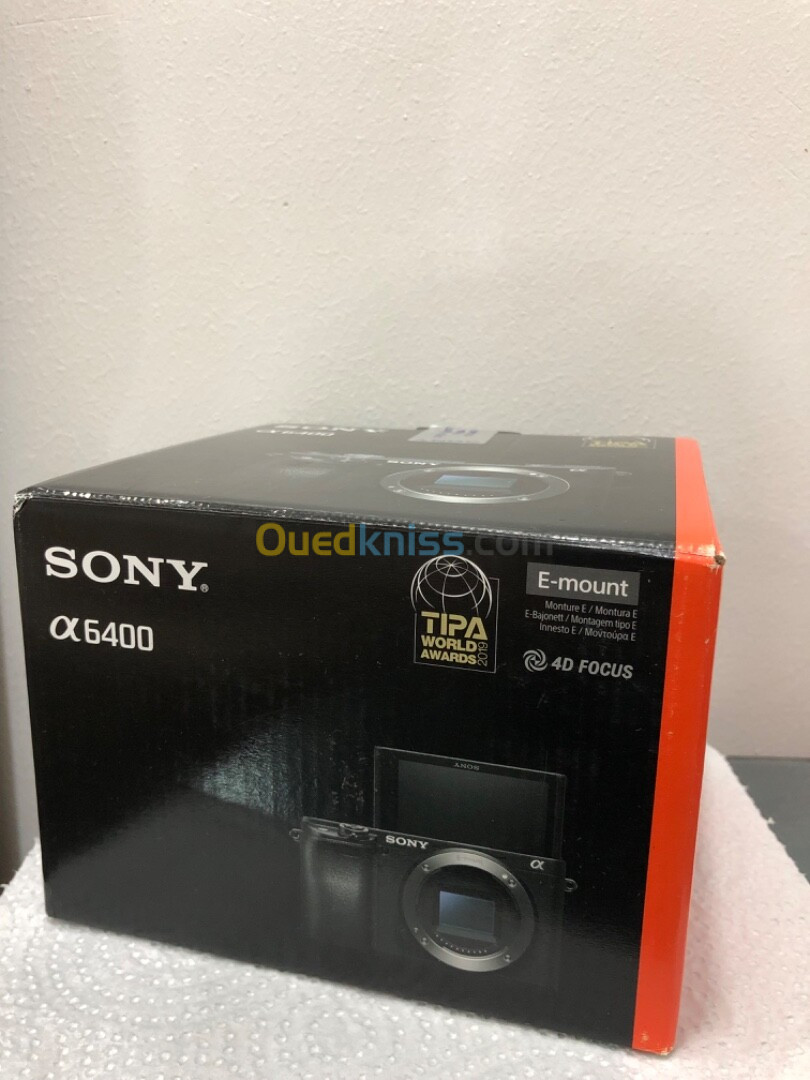 Sony a6400 + tamron 17-70mm 2.8 + accessories 