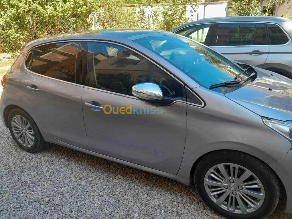 Peugeot 208 2020 Allure