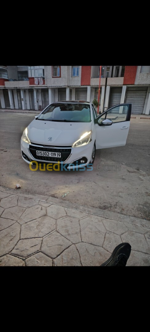 Peugeot 208 2019 Allure Facelift