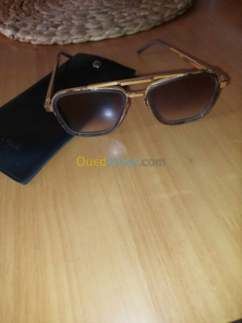 Lunettes de soleil en or 22 carats 