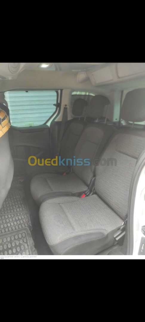 Citroen Berlingo 2017 فرنسية حرة