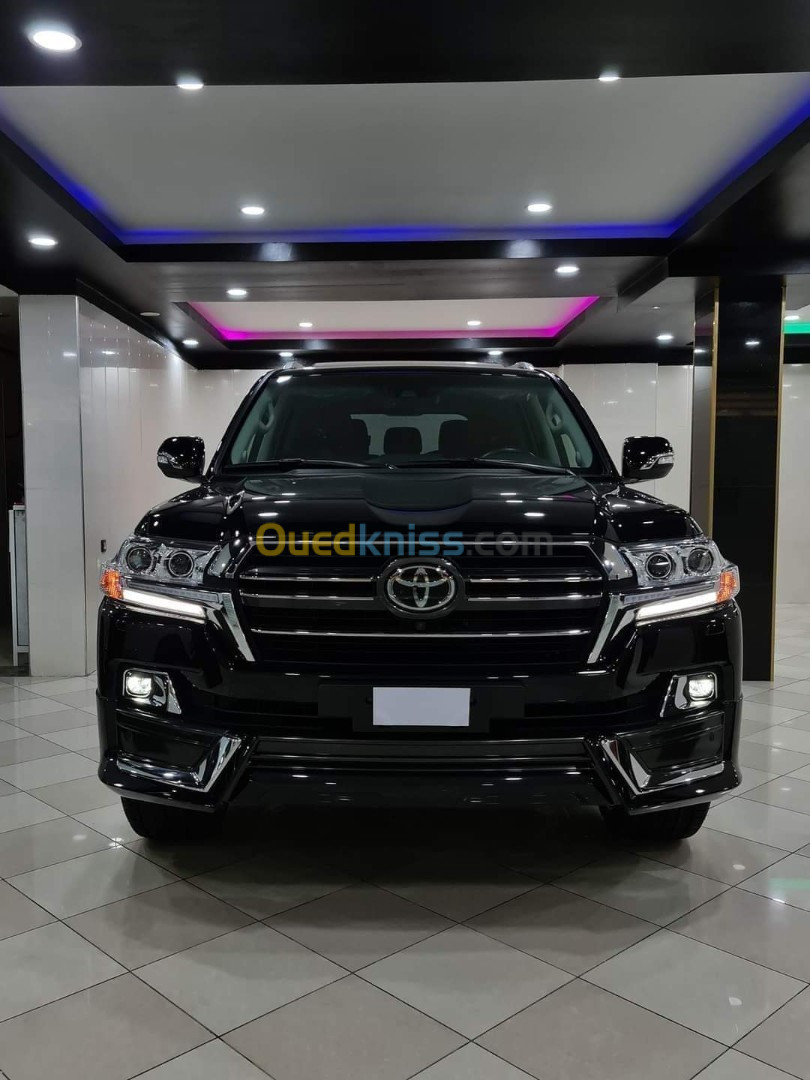 Toyota Land Cruiser 2022 VXR Grand Touring S