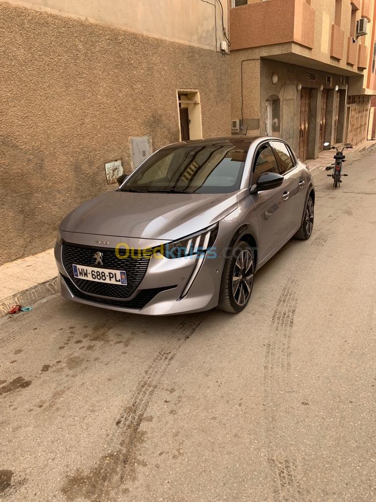 Peugeot 208 2023 Gt