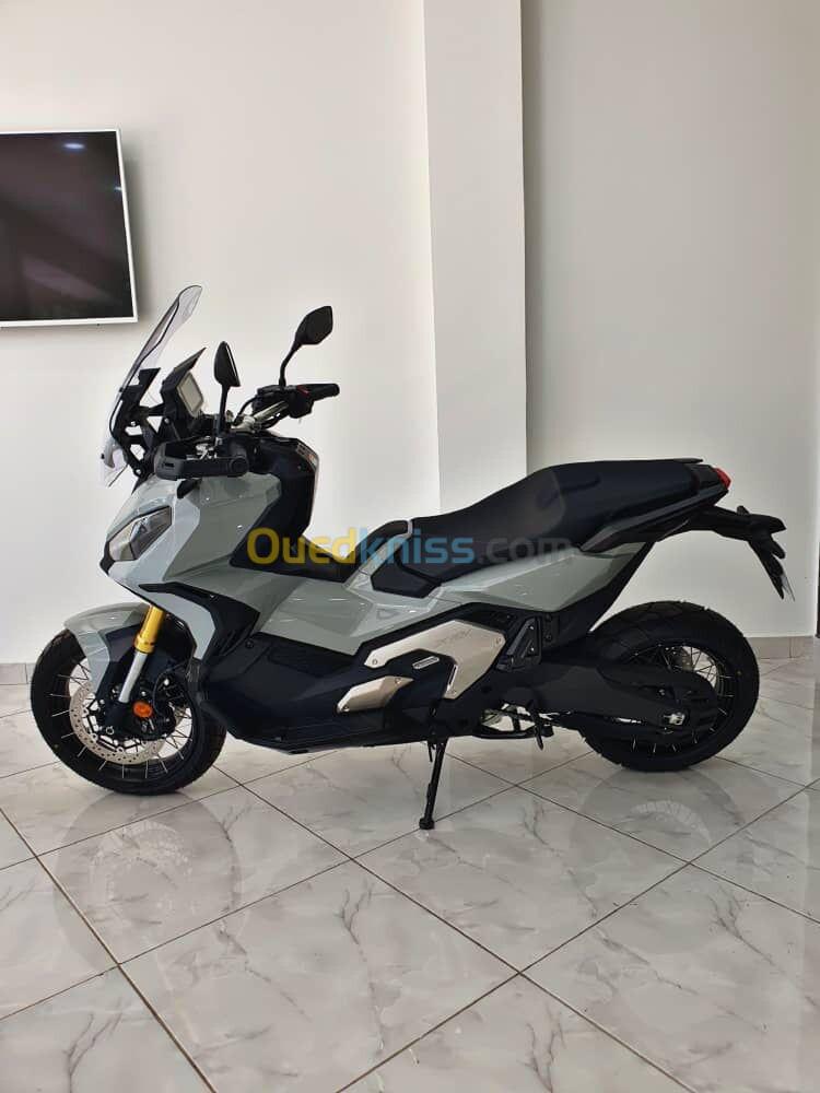 Honda XADV 750 gris nardo 2024