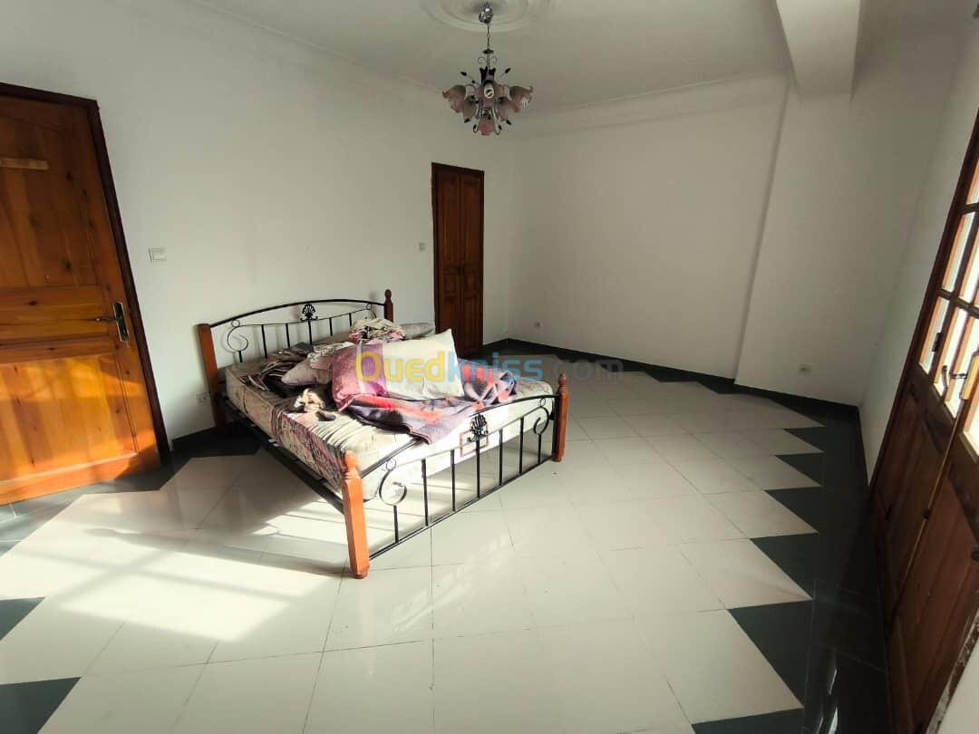 Location Appartement F4 Alger Hydra