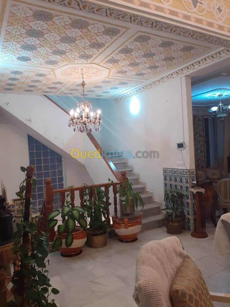 Location Niveau De Villa F5 Alger Bouzareah