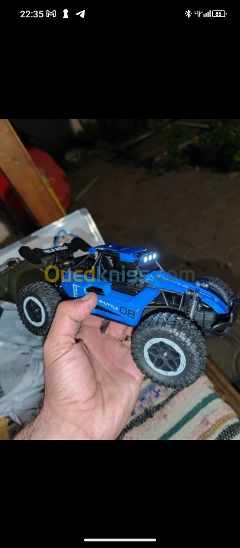 Remote control racing car