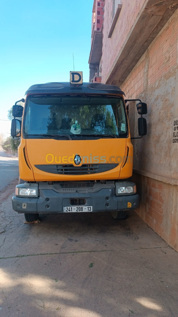 Renault 220D 2008