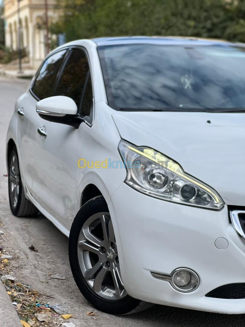 Peugeot 208 2014 Allure