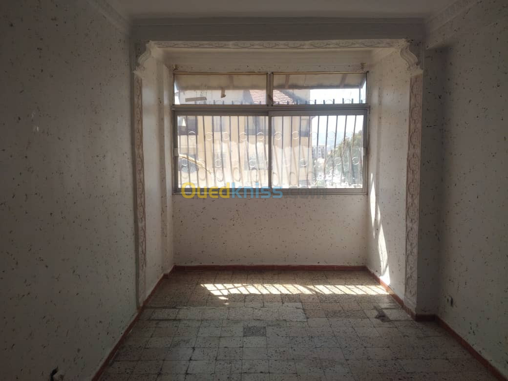 Vente Appartement F4 Bouira Kadiria