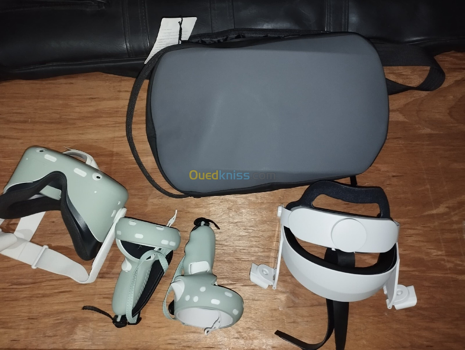 Oculus quest 2 avec accessoires 