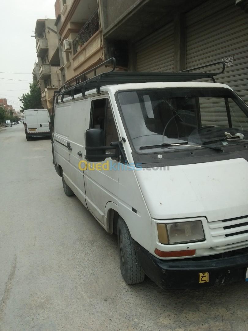 Renault ترافيك 1995 مستعمل