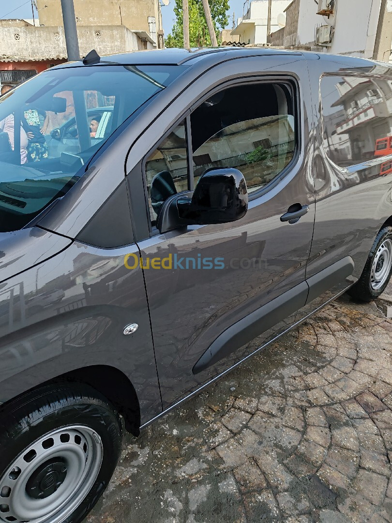 Fiat Doblo 2024 Italienne