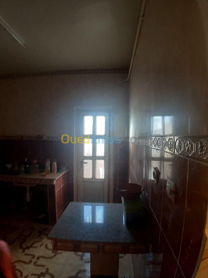 Location Appartement F3 Oran Hassian toual