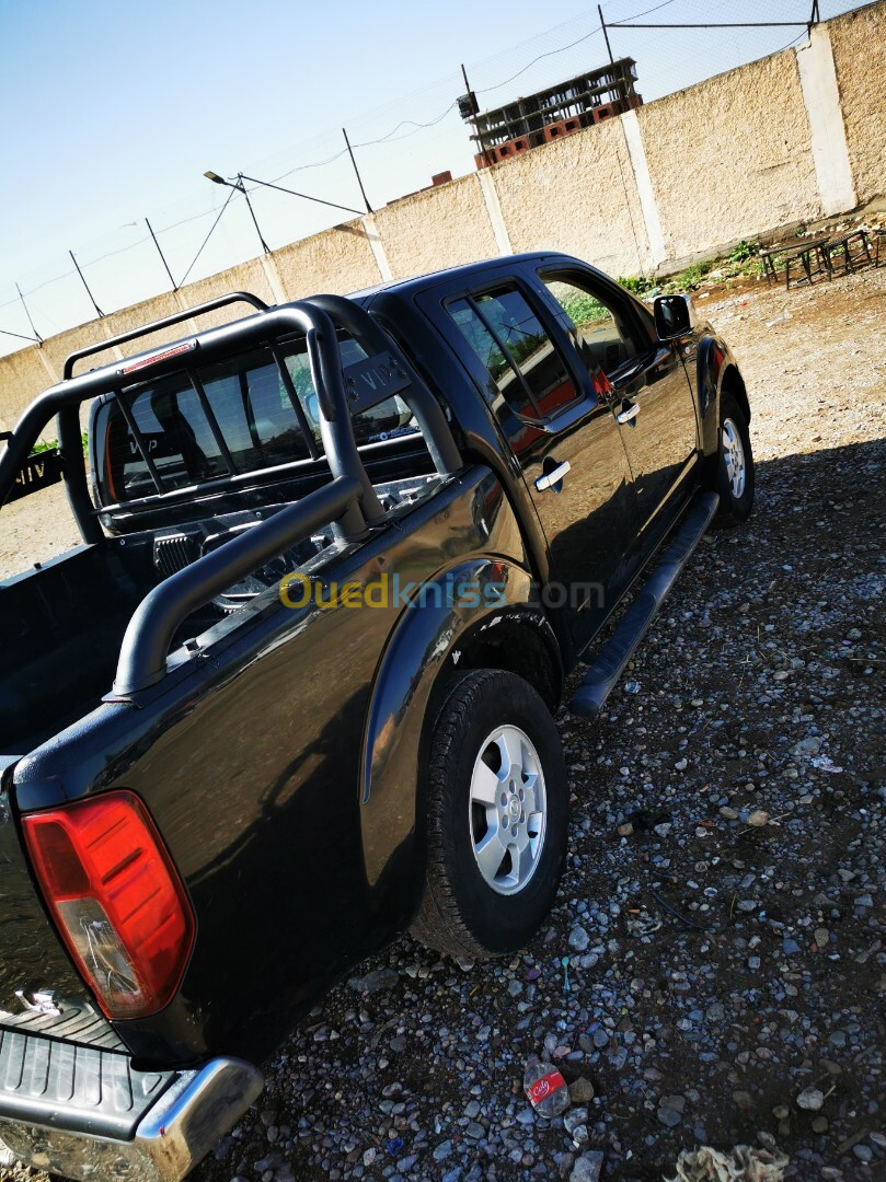 Nissan Navara 2011 Elegance 4x2