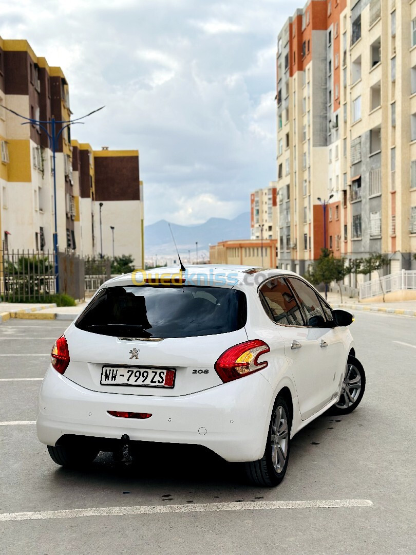 Peugeot 208 2015 Allure